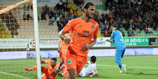 ALANYASPOR'DA İKİNCİ AYRILIK