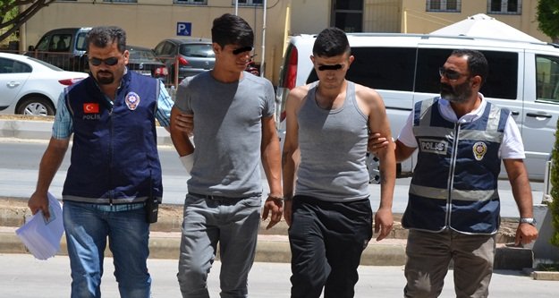 CEP TELEFONU HIRSIZLARI UYUŞTURUCUYLA YAKALANDI