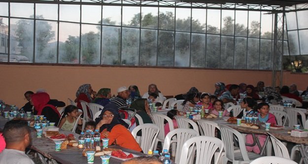 GAZİPAŞA MÜFTÜLÜĞÜ SURİYELİ MÜLTECİLERE İFTAR VERDİ