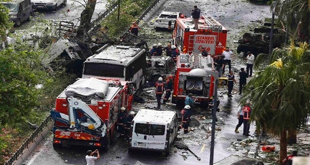 HAİNLER İŞBAŞINDA: 7'Sİ POLİS 11 ÖLÜ VAR