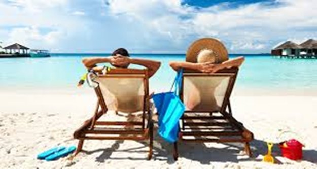 TURİZMCİLERİN 9 GÜN TATİL BEKLENTİSİ