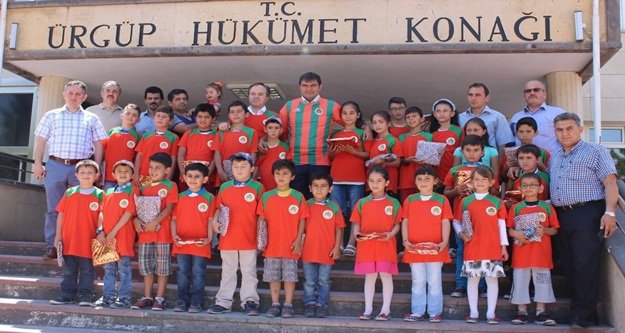 ÜRGÜPLÜ ÖĞRENCİLERE ALANYASPOR FORMASI