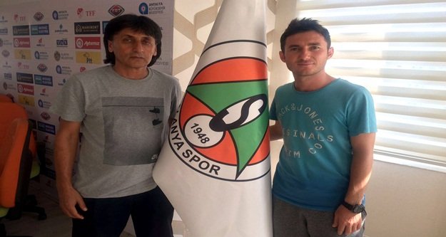 ALTYAPIYA YENİ ANTRENÖR