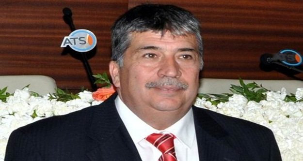 ARANAN BAŞKAN ÇATIDA YAKALANDI