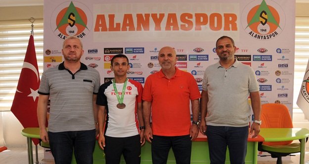 AVRUPA ÜÇÜNCÜSÜNDEN ZİYARET