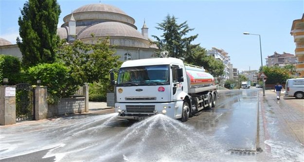 BELEDİYEDEN MAHALLELERDE BAYRAM TEMİZLİĞİ