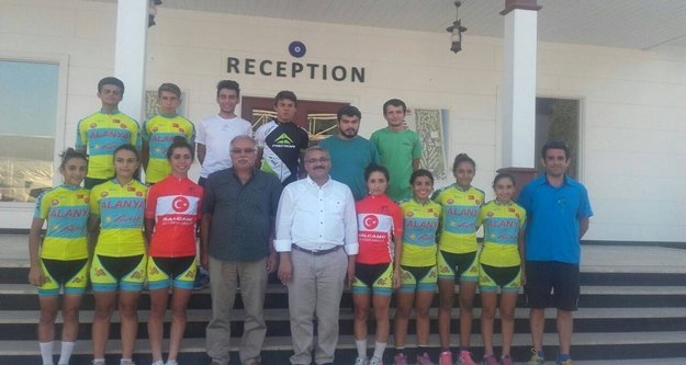 BİSİKLETÇİLERİMİZ ALANYA'NIN GURURU OLDULAR