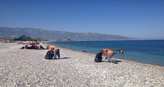 DEMRE'DE SAHİLLER TEMİZLENDİ