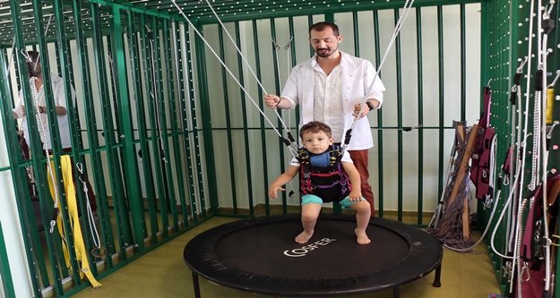 İLK ADIM MUTLULUĞU