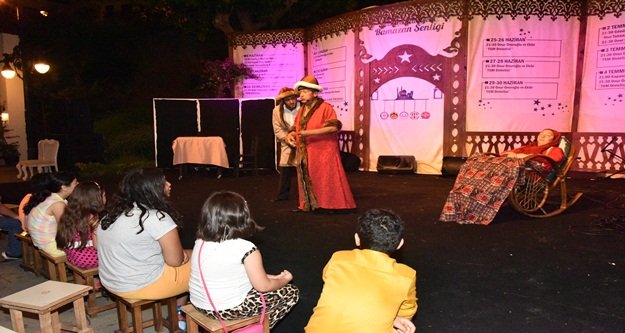 TÜRK SANAT MÜZİĞİNE YOĞUN İLGİ