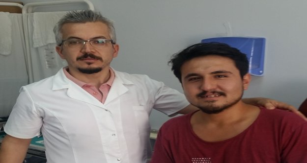 BURNUNDAKİ  TAŞ HAYATINI KARARTTI