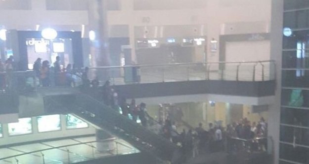 HAVALİMANINDA PANİK YARATAN YANGIN