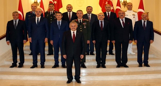 İŞTE ÇAVUŞOĞLU'NU TARİHE GEÇİREN KARE