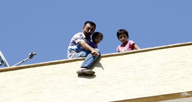 KAYIP KIZINA KAVUŞMAK İÇİN 2 ÇOCUĞUYLA İNTİHARA KALKIŞTI