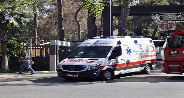 TURİSTLER OTELİN HAVUZUNDAKİ KLORDAN ZEHİRLENDİ