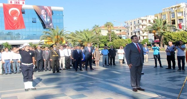 ZAFER BAYRAMI RESMİ TÖRENLE KUTLANACAK