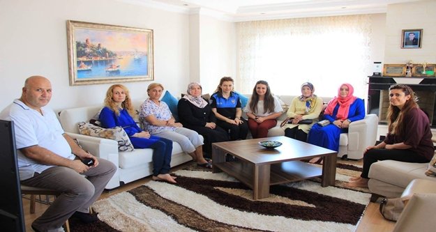 CEYLAN TANRISEVEN'DEN ŞEHİT VE GAZİ AİLELERİNE ZİYARET