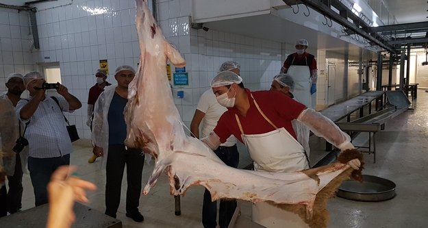 MEZBAHALAR KURBANA HAZIR