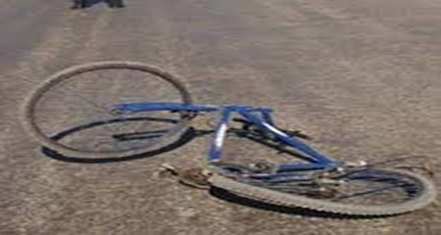 Tünelde bisiklet sürücüsünün geçirdiği kaza kameralara yansıdı