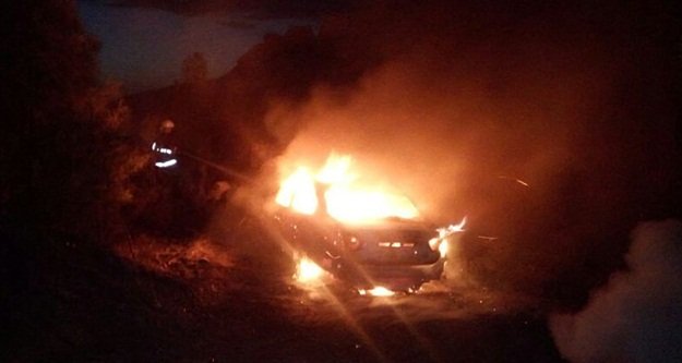 Aracını yaktı, 'cinler yaptırdı' dedi