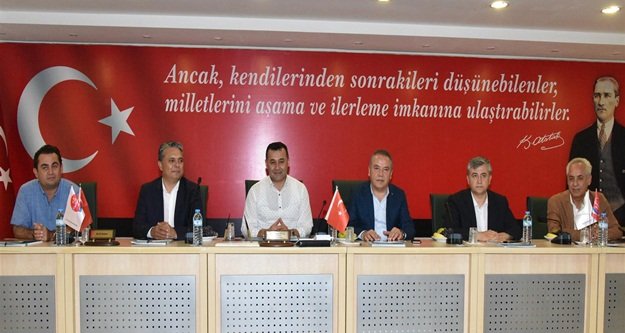 CHP'li başkanlardan Yücel'e ziyaret