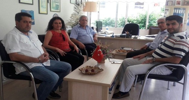 DEMKOD'tan 35 öğrenciye burs