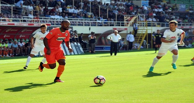 Lidere fena çarpıldık 5-0