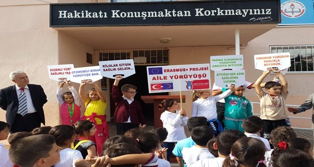 İnönü İlkokulu ödevine çalışıyor