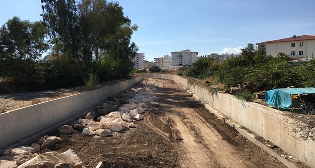 Taşkına karşı çalışmalar devam ediyor