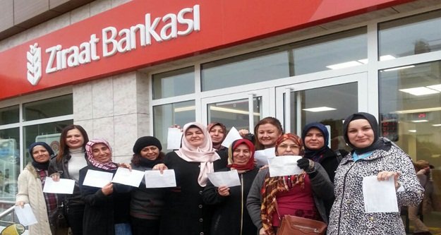 AK Kadınlardan Halep'e destek