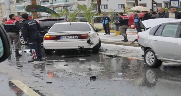 Alanya'da zincirleme kaza