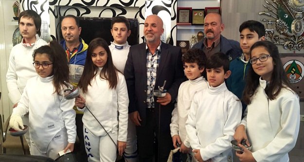 Alanyaspor eskrim takımı kurdu