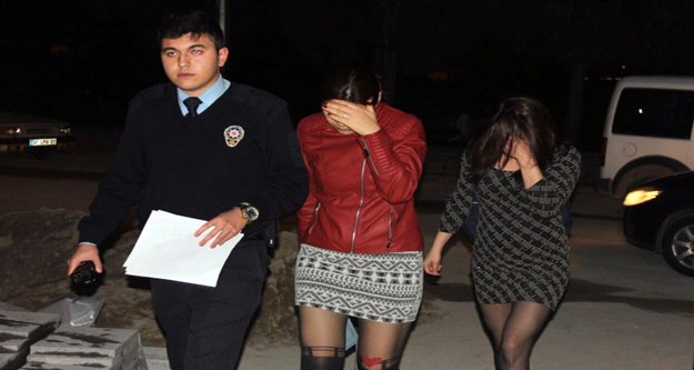 Fuhuş operasyonu: 4 gözaltı