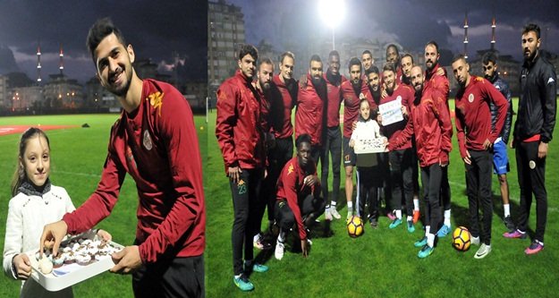 Kendi yaptığı pastayı ikram etti