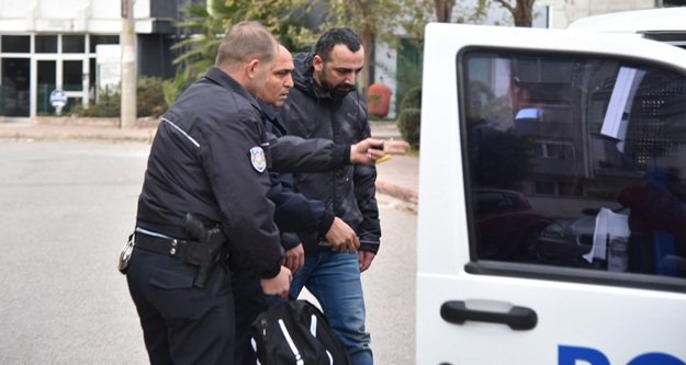 Polis intihardan vazgeçirdi