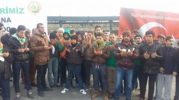 Şehitlerimiz için dua ettiler