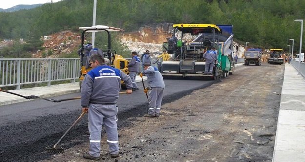 AK Köprü'de açılış telaşı