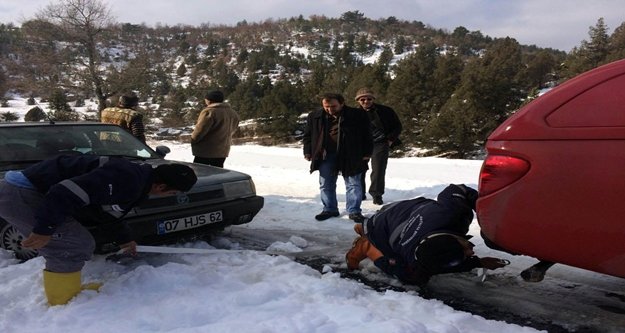 Büyükşehir karla yoğun mücadele ediyor