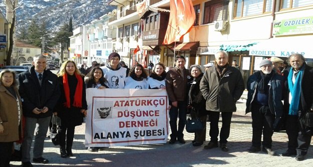 CHP, Aksoy için İbradı'da