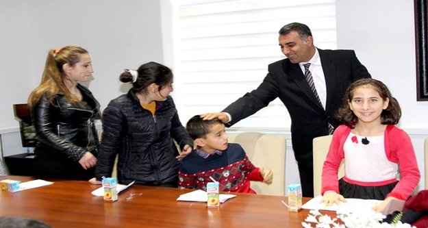 Sevgi evlerinde karne heyecanı