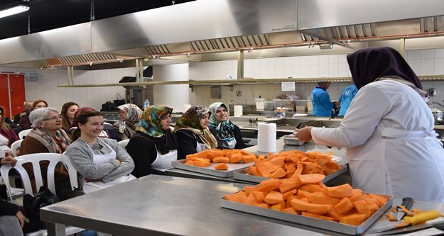 Alanya Belediyesi yöresel yemek kursuna yoğun ilgi