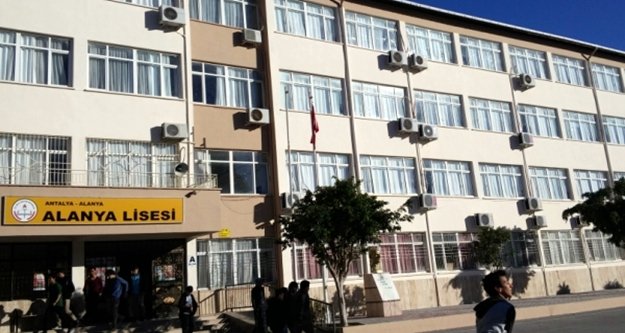 Alanya Lisesi'ni marşla protesto edecekler