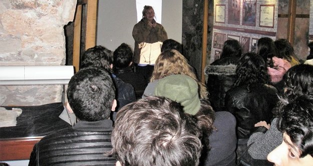 Alanya'nın tarihi sarnıcında söyleşi