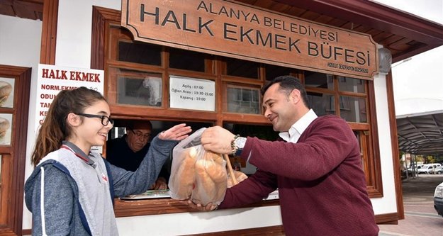 Belediye ekmek büfelerini yeniledi