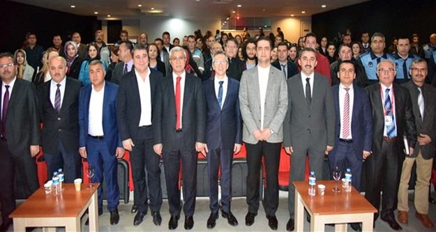 Belediye personeline eğitim verdi