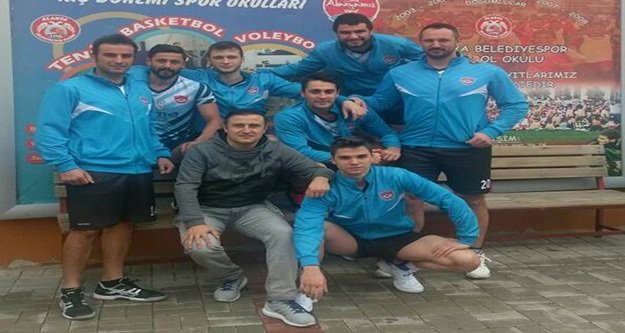 Erkekler hükmen galip
