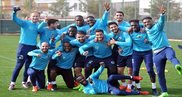 Gençlerbirliği mesaisi 2 eksikle sürdü