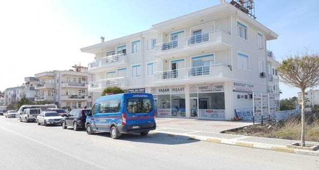 Hırsızlar emlakçılara dadandı