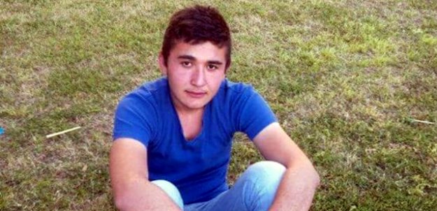 Kendini yakan genç daha fazla dayanamadı