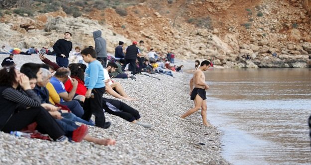 Kış güneşinde deniz keyfi
